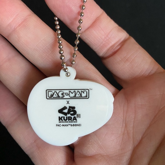 PAC-MAN™ Bikkura Pon Collaboration Rubber Keychain Kura Revolving Sushi - Picture 3 of 5